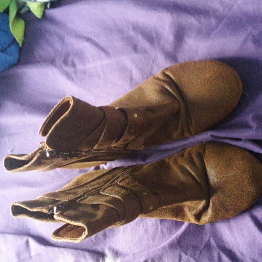 Brown boots